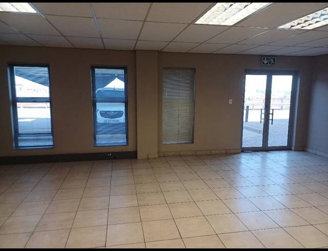 INDUSTRIAL PROPERTY TO RENT IN OLIFANTSFONTEIN